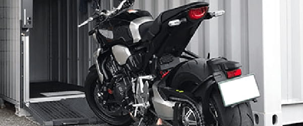 バイク専用トランクルーム